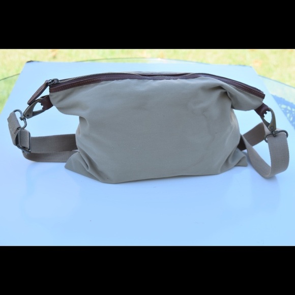 Cynthia Rowley cross body bag - Picture 1 of 8